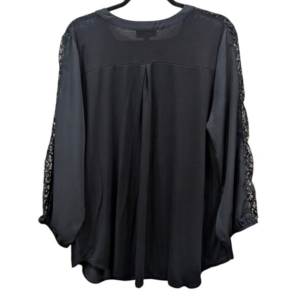 FORTUNE + IVY Callista Lace Detail Mixed Material Blouse - Picture 3 of 3